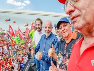 Lula sanciona reajuste da tabela do imposto de renda durante ato do Dia do Trabalho